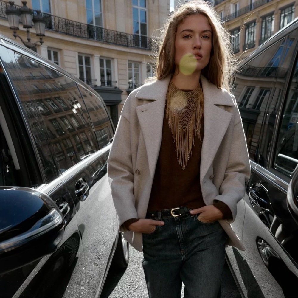 Soft double breasted beige coat - image 2